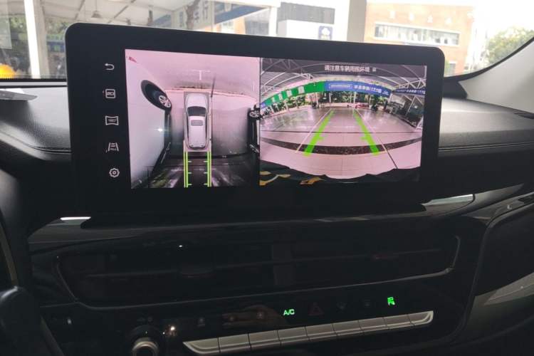 Used Haval H6 2023 National Trend Edition 1.5T Automatic Urban Version Audio And AC Panel