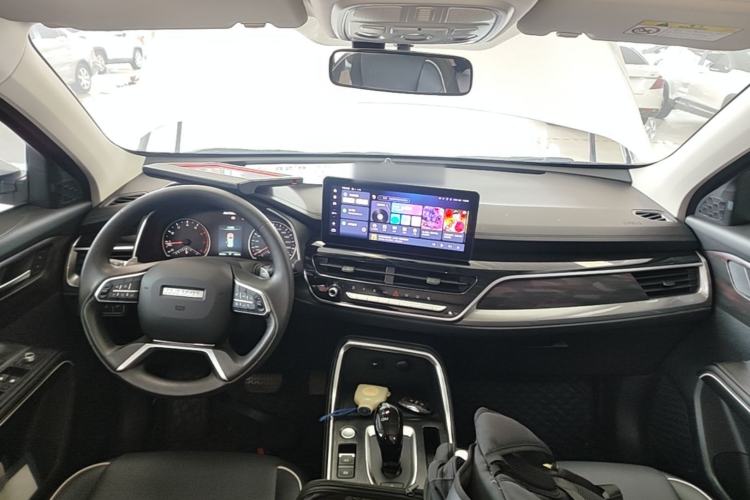 Used Haval H6 2023 National Trend Edition 1.5T Automatic Urban Version Center Console