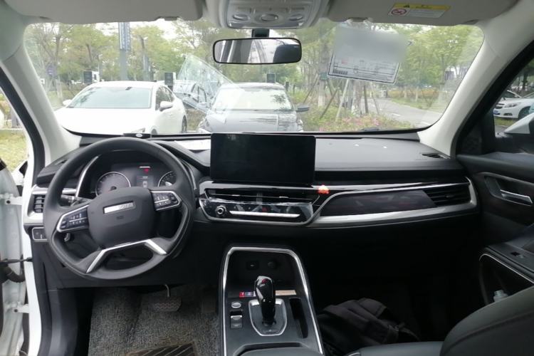 Used Haval H6 2023 National Trend Edition 1.5T Automatic Urban Version Center Console