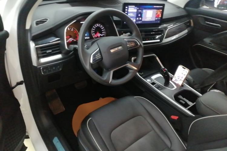 Used Haval H6 2023 National Trend Edition 1.5T Automatic Urban Version Center Console