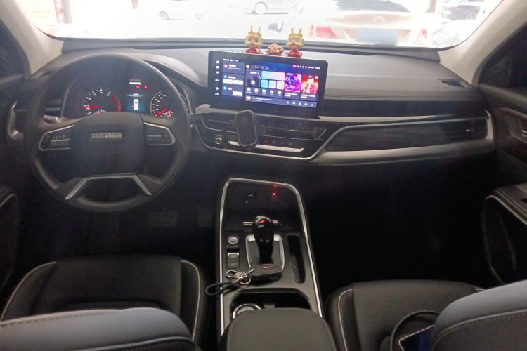 Used Haval H6 2023 National Trend Edition 1.5T Automatic Urban Version Center Console