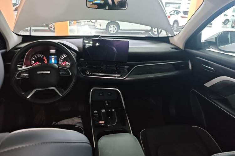 Used Haval H6 2023 National Trend Edition 1.5T Automatic Urban Version Center Console