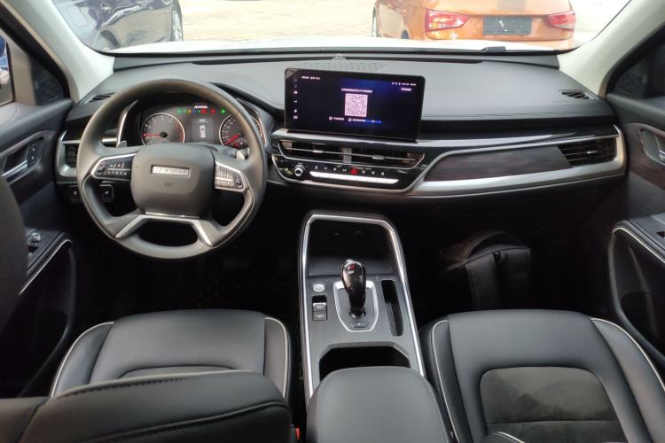 Used Haval H6 2023 National Trend Edition 1.5T Automatic Urban Version Center Console