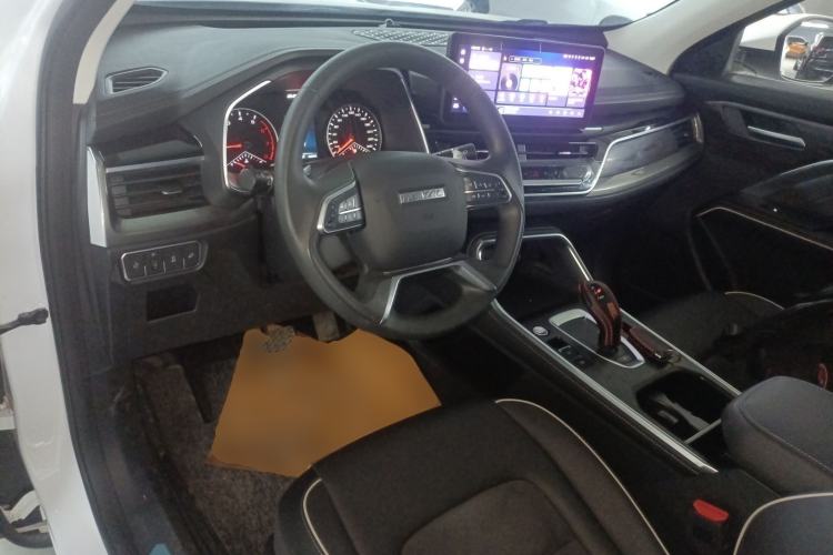Used Haval H6 2023 National Trend Edition 1.5T Automatic Urban Version Center Console