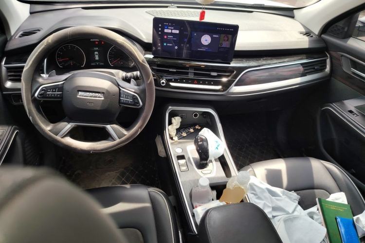 Used Haval H6 2023 National Trend Edition 1.5T Automatic Urban Version Center Console