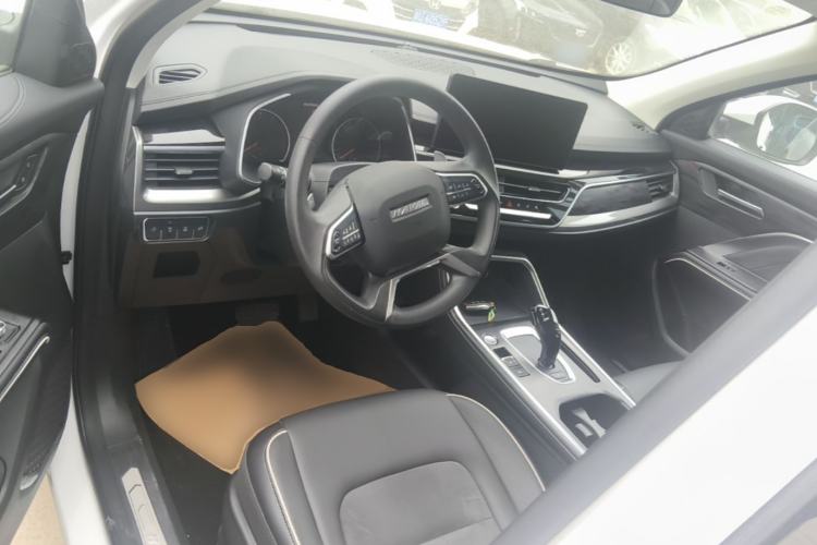 Used Haval H6 2023 National Trend Edition 1.5T Automatic Urban Version Center Console
