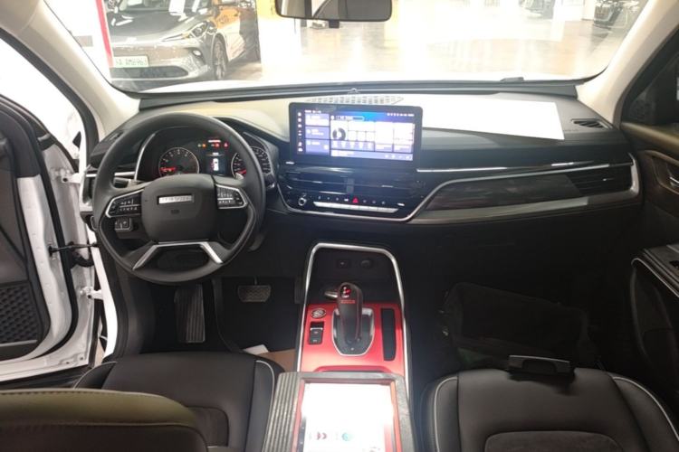 Used Haval H6 2023 National Trend Edition 1.5T Automatic Urban Version Center Console