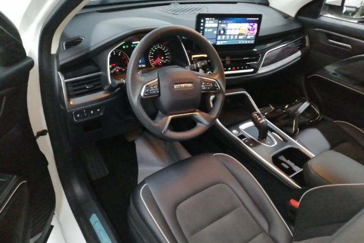 Used Haval H6 2023 National Trend Edition 1.5T Automatic Urban Version Center Console