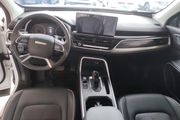 Used Haval H6 2023 National Trend Edition 1.5T Automatic Urban Version Center Console