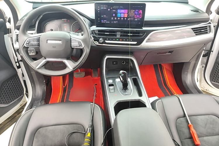 Used Haval H6 2023 National Trend Edition 1.5T Automatic Urban Version Center Console