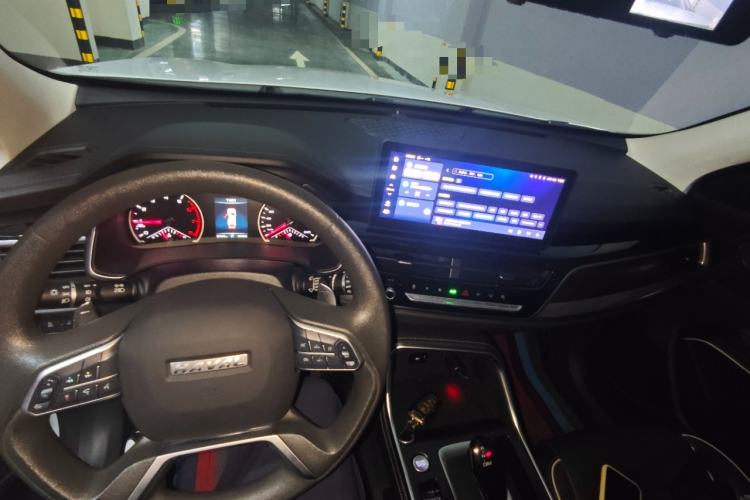 Used Haval H6 2023 National Trend Edition 1.5T Automatic Urban Version Center Console