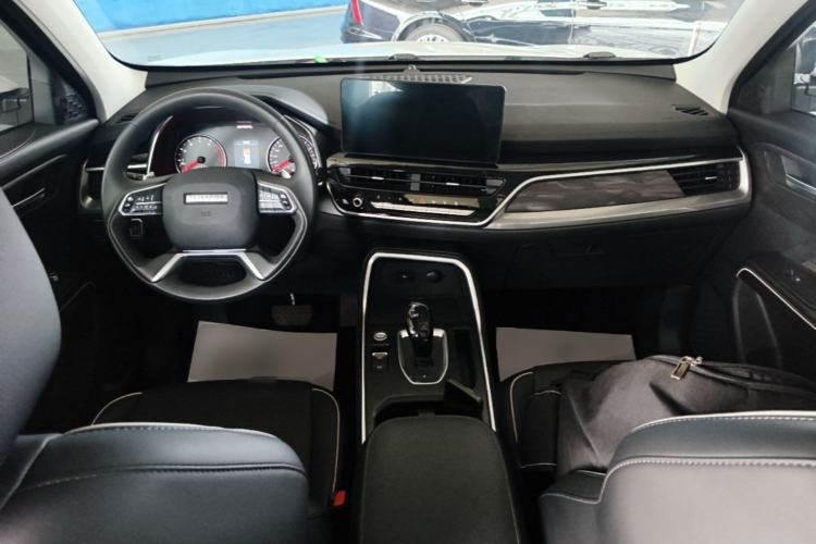 Used Haval H6 2023 National Trend Edition 1.5T Automatic Urban Version Center Console