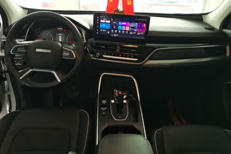 Used Haval H6 2023 National Trend Edition 1.5T Automatic Urban Version Center Console