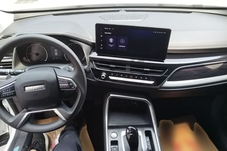 Used Haval H6 2023 National Trend Edition 1.5T Automatic Urban Version Center Console