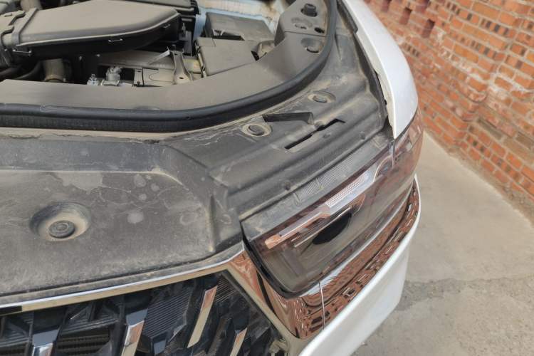 Used Haval H6 2023 National Trend Edition 1.5T Automatic Urban Version Engine Bay Left