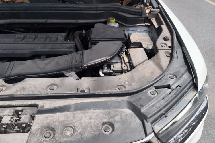 Used Haval H6 2023 National Trend Edition 1.5T Automatic Urban Version Engine Bay Left