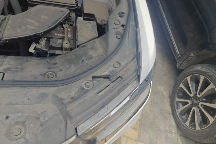 Used Haval H6 2023 National Trend Edition 1.5T Automatic Urban Version Engine Bay Left