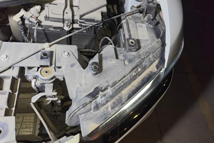 Used Haval H6 2023 National Trend Edition 1.5T Automatic Urban Version Engine Bay Left