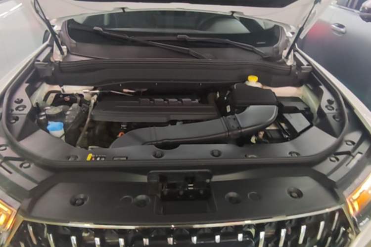 Used Haval H6 2023 National Trend Edition 1.5T Automatic Urban Version Engine Bay