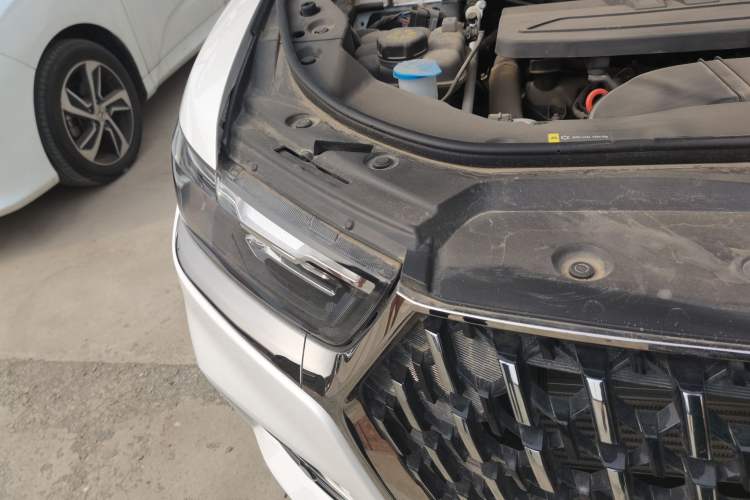 Used Haval H6 2023 National Trend Edition 1.5T Automatic Urban Version Engine Bay Right