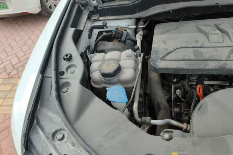 Used Haval H6 2023 National Trend Edition 1.5T Automatic Urban Version Engine Bay Right