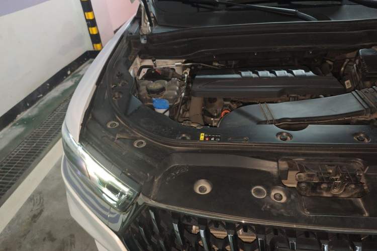 Used Haval H6 2023 National Trend Edition 1.5T Automatic Urban Version Engine Bay Right