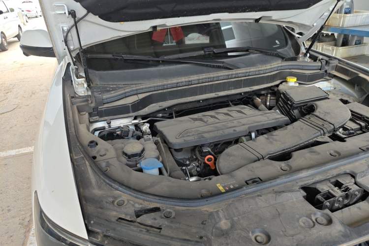 Used Haval H6 2023 National Trend Edition 1.5T Automatic Urban Version Engine Bay Right
