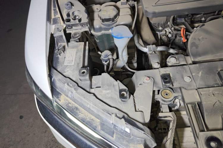 Used Haval H6 2023 National Trend Edition 1.5T Automatic Urban Version Engine Bay Right