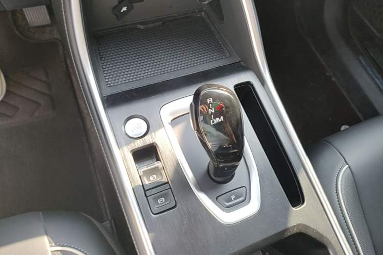 Used Haval H6 2023 National Trend Edition 1.5T Automatic Urban Version Gear Lever