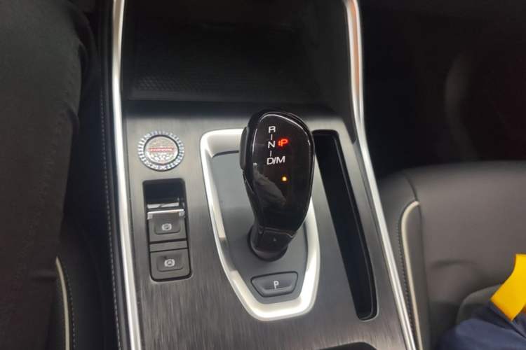 Used Haval H6 2023 National Trend Edition 1.5T Automatic Urban Version Gear Lever