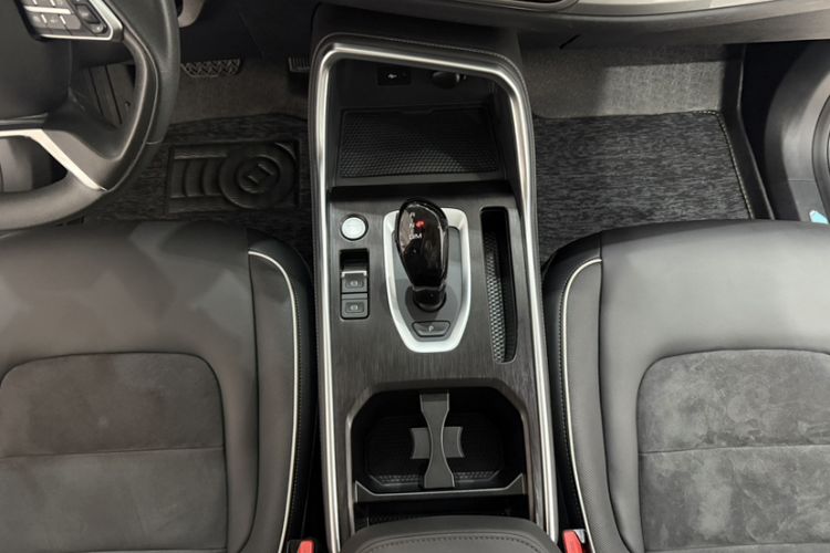 Used Haval H6 2023 National Trend Edition 1.5T Automatic Urban Version Gear Lever