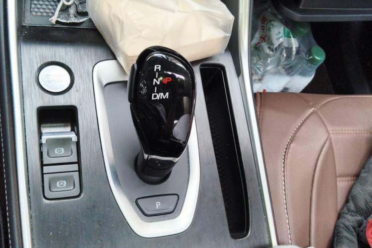 Used Haval H6 2023 National Trend Edition 1.5T Automatic Urban Version Gear Lever