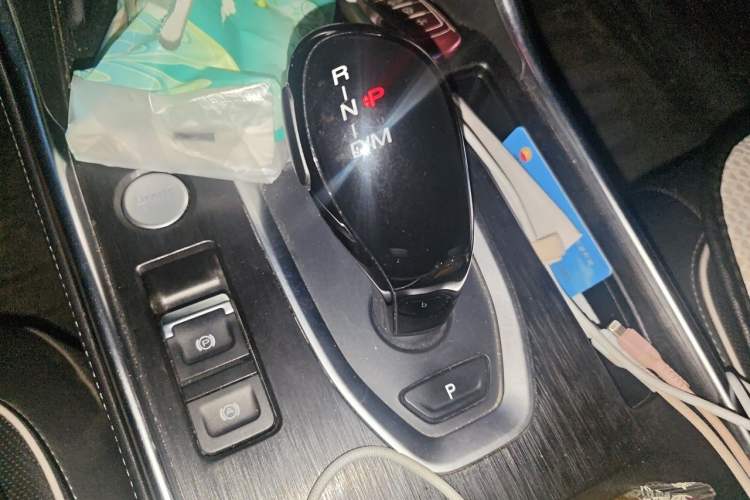 Used Haval H6 2023 National Trend Edition 1.5T Automatic Urban Version Gear Lever