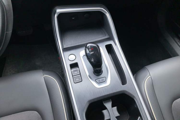 Used Haval H6 2023 National Trend Edition 1.5T Automatic Urban Version Gear Lever