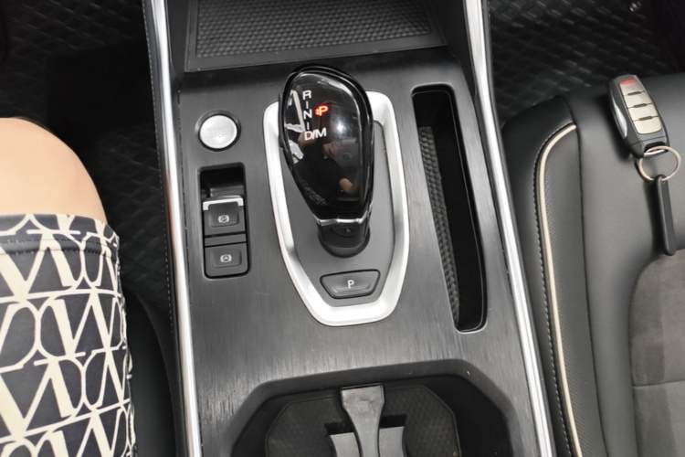 Used Haval H6 2023 National Trend Edition 1.5T Automatic Urban Version Gear Lever