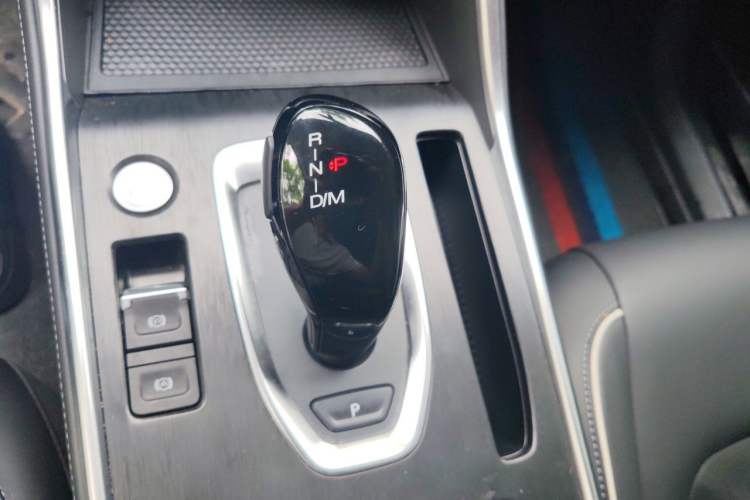 Used Haval H6 2023 National Trend Edition 1.5T Automatic Urban Version Gear Lever