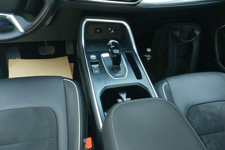 Used Haval H6 2023 National Trend Edition 1.5T Automatic Urban Version Gear Lever