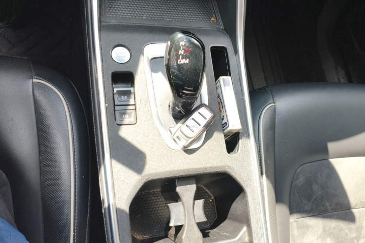 Used Haval H6 2023 National Trend Edition 1.5T Automatic Urban Version Gear Lever