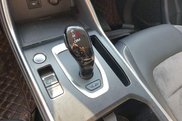 Used Haval H6 2023 National Trend Edition 1.5T Automatic Urban Version Gear Lever