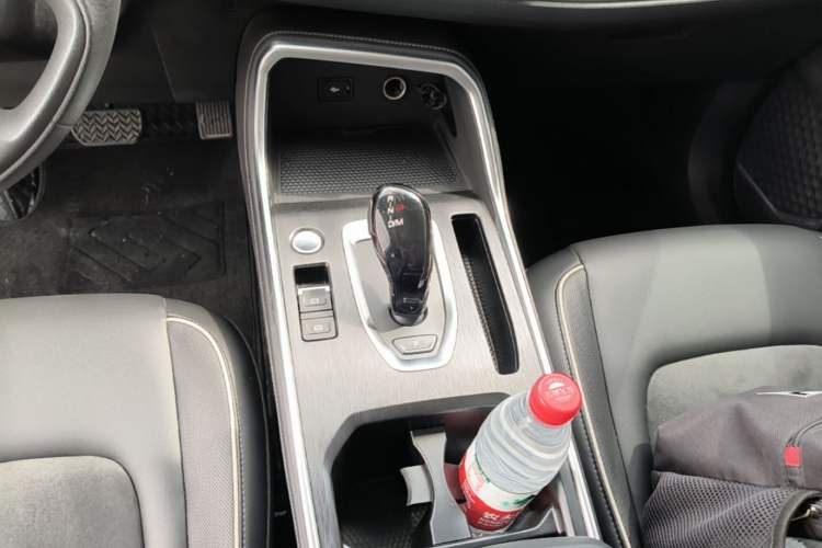 Used Haval H6 2023 National Trend Edition 1.5T Automatic Urban Version Gear Lever
