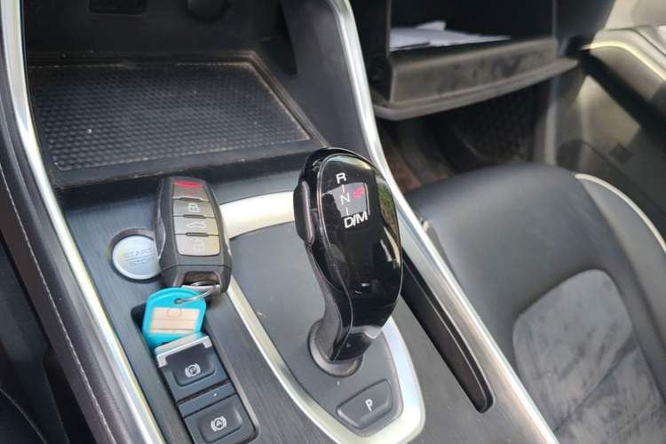 Used Haval H6 2023 National Trend Edition 1.5T Automatic Urban Version Gear Lever