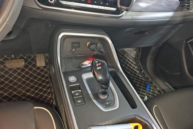 Used Haval H6 2023 National Trend Edition 1.5T Automatic Urban Version Gear Lever