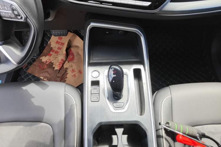 Used Haval H6 2023 National Trend Edition 1.5T Automatic Urban Version Gear Lever