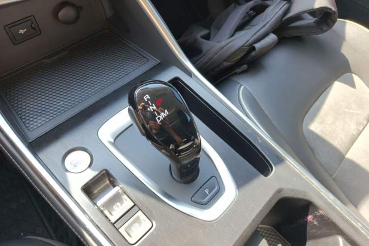 Used Haval H6 2023 National Trend Edition 1.5T Automatic Urban Version Gear Lever