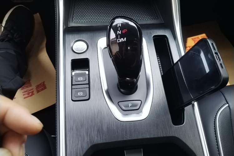 Used Haval H6 2023 National Trend Edition 1.5T Automatic Urban Version Gear Lever