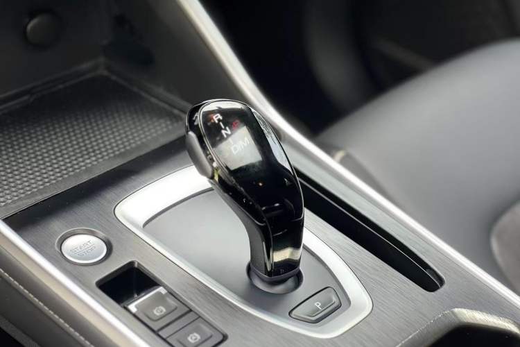 Used Haval H6 2023 National Trend Edition 1.5T Automatic Urban Version Gear Lever