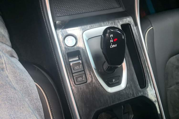 Used Haval H6 2023 National Trend Edition 1.5T Automatic Urban Version Gear Lever