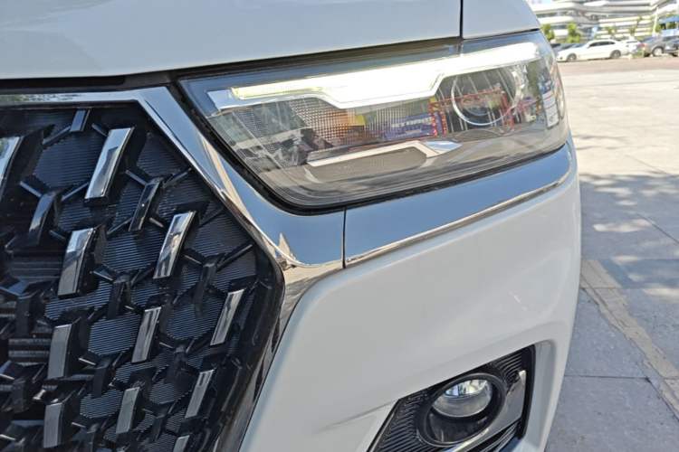 Used Haval H6 2023 National Trend Edition 1.5T Automatic Urban Version Left Front Headlight