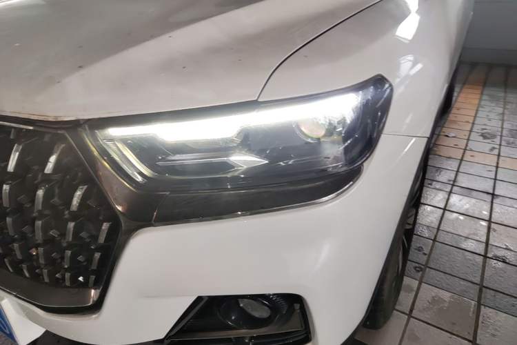 Used Haval H6 2023 National Trend Edition 1.5T Automatic Champion Version Left Front Headlight