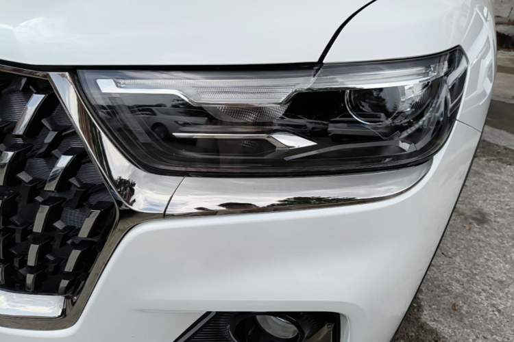 Used Haval H6 2023 National Trend Edition 1.5T Automatic Urban Version Left Front Headlight